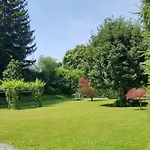 Johst Am Woerthersee Apartment *