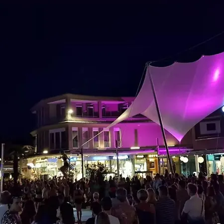 Velden - Spacious In A Right In The Center With Private Parking شقة