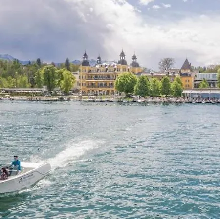 Velden - Spacious In A Right In The Center With Private Parking * فيلدين ام ورثرسي