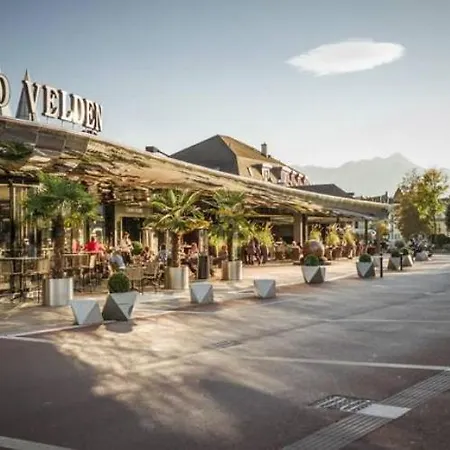 Velden - Right In The Center With Private Parking 아파트