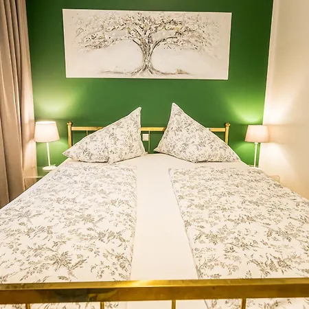 Velden - Spacious In A Right In The Center With Private Parking فيلدين ام ورثرسي