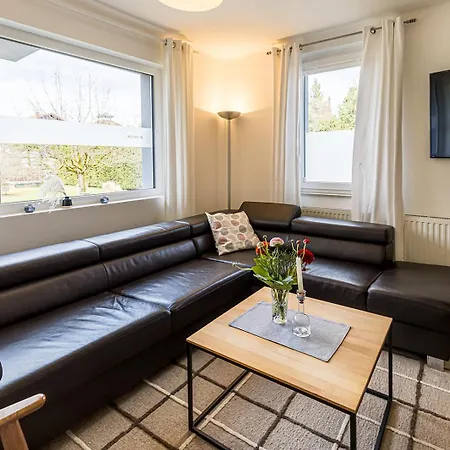 아파트 Velden - Right In The Center With Private Parking 벨덴암워스에르시