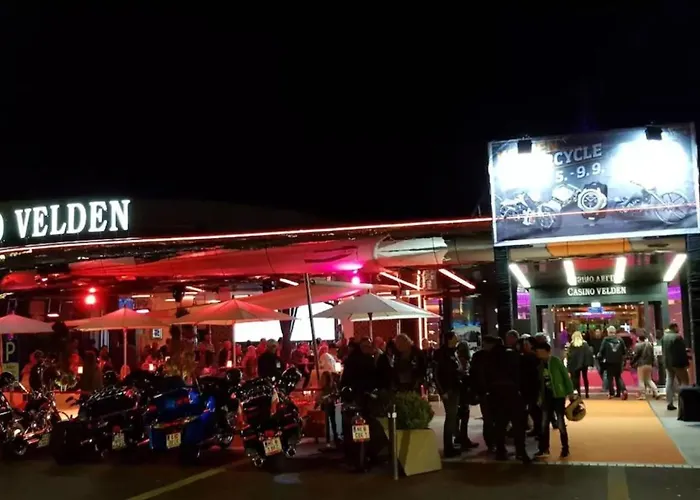 Velden - Spacious In A Right In The Center With Private Parking Lejlighed *