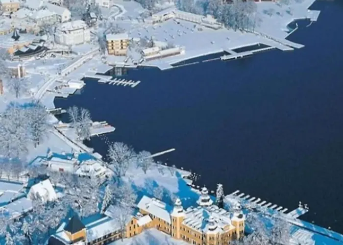 Velden - Spacious In A Right In The Center With Private Parking Apartamento