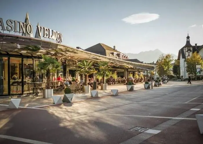 Velden - Spacious In A Right In The Center With Private Parking Apartamento