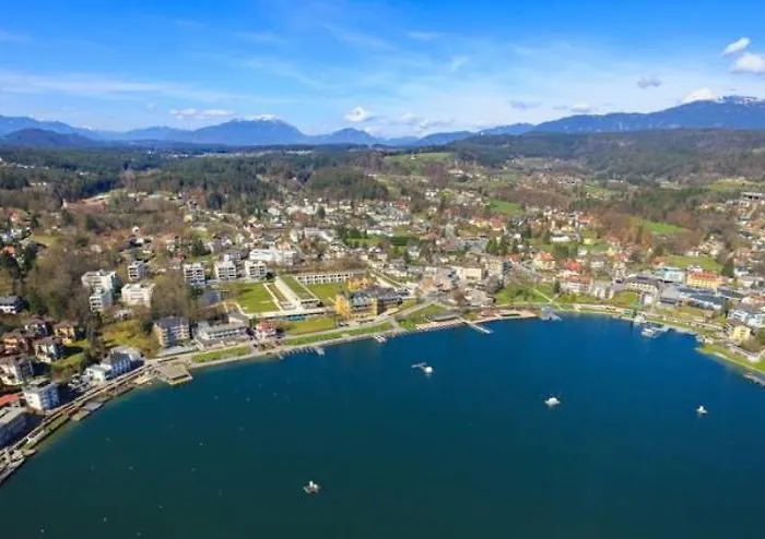 Apartamento Velden - Spacious In A Right In The Center With Private Parking